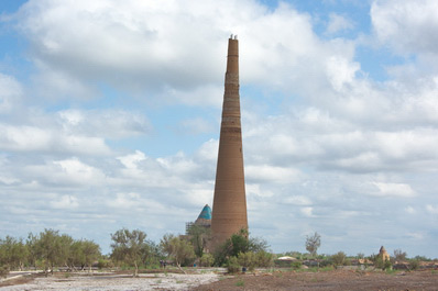 Kutlug Timur Minaret, Kunya-Urgench