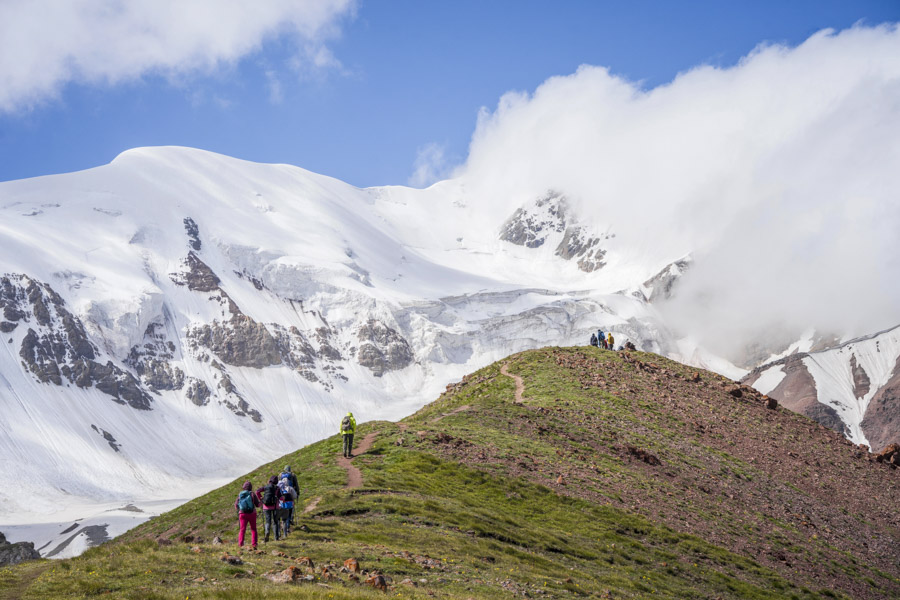 Kyrgyzstan mountains :: Kyrgyzstan mountain ranges and passes. Kyrgyzstan recreation