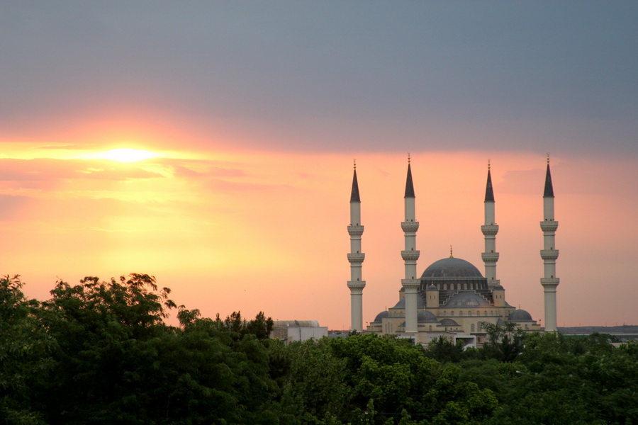 Ertogrulgazy Mosque, Ashgabat