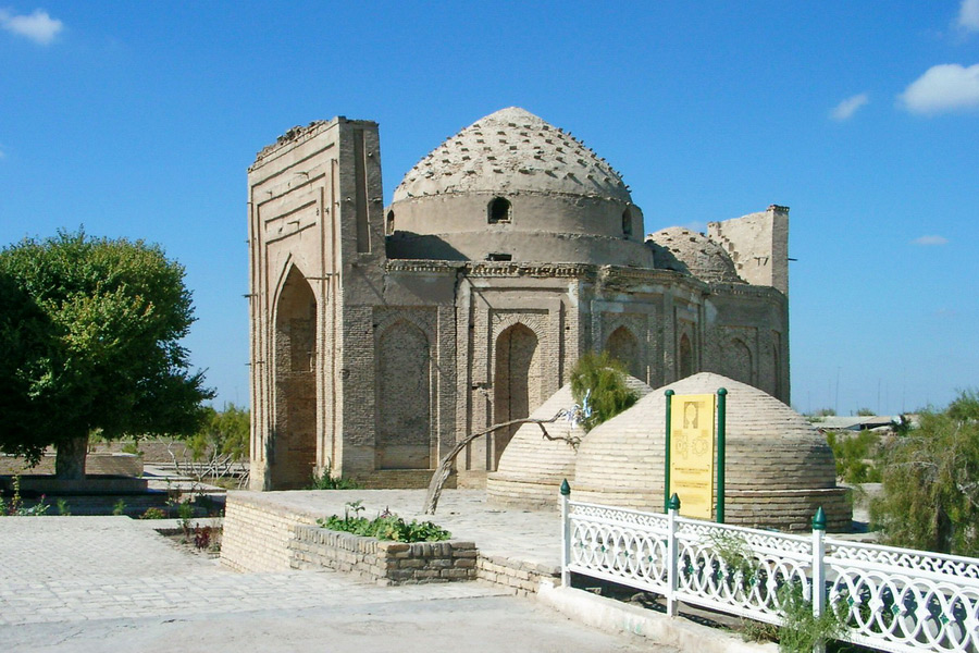 Sultan Ali Mausoleum