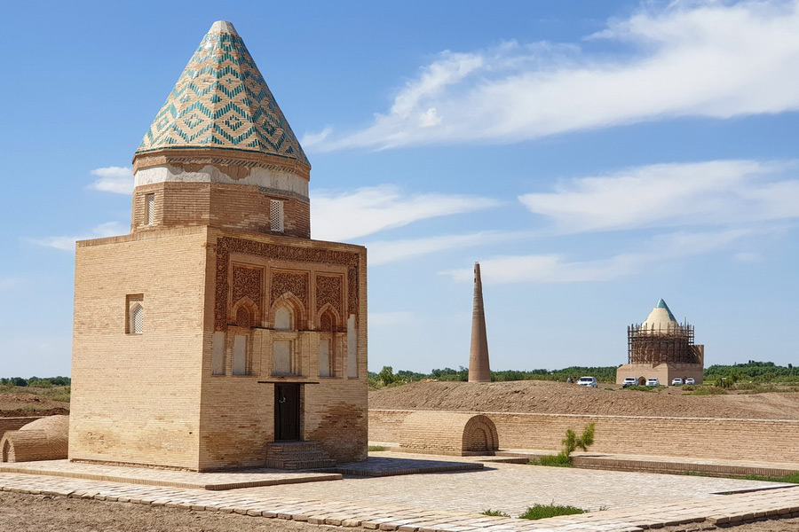 Mausoleum of Sultan Il-Arslan, Kunya-Urgench