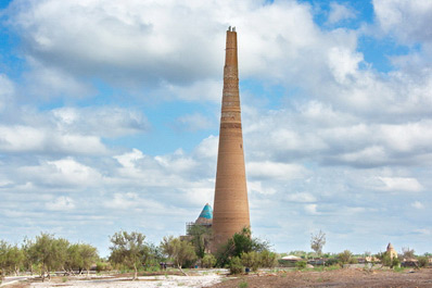 Kutlug Timur Minaret, Kunya-Urgench