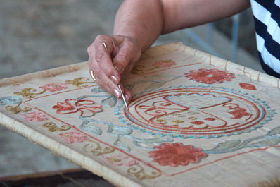 Gizhduvan embroidery