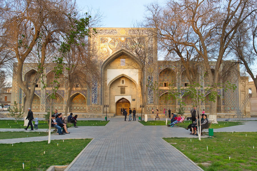 Nadir Divan-Begi Madrasah, Bukhara