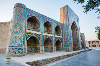 Nadir Divan-Begi Madrasah, Bukhara