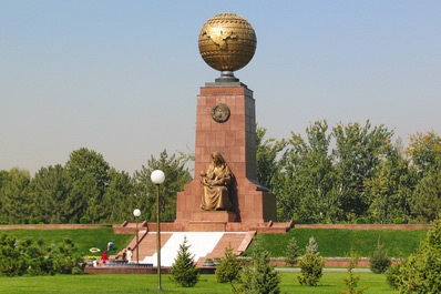 The Monument of Independence, Tashkent