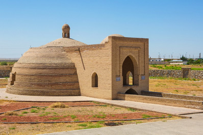 Sardoba Reservoir in front of Rabati Malik Caravanserai, Navoi