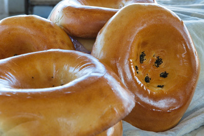 Flatbreads at the Siab Bazaar, Samarkand