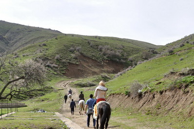 Поездка на лошади к пещере Хазрат Дауда